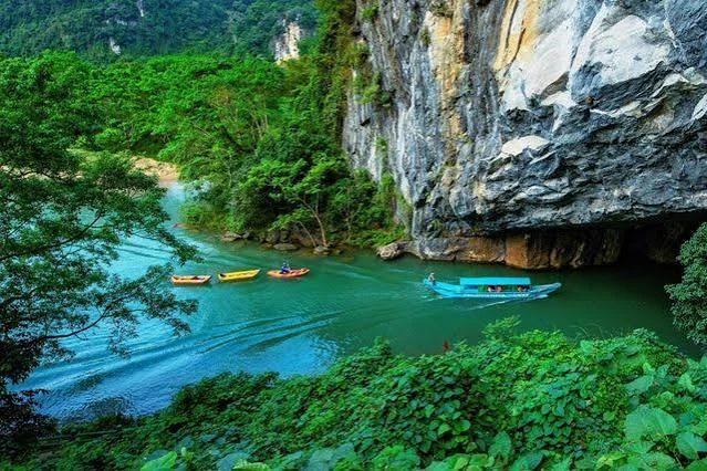 Hình ảnh giới thiệu hành trình Xuyên Việt